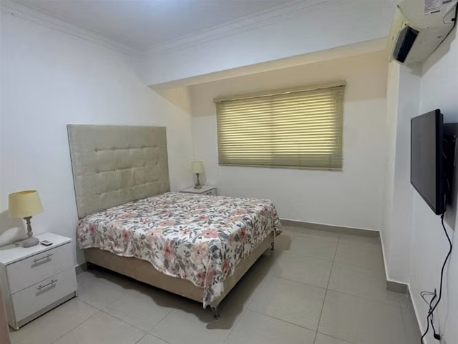 Alquilo Apartamento Amueblado, 2 Habitaciones en Piantini, Gym, Terraza - Imagen 8