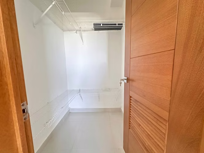 APARTAMENTO CON LINEA BLANCA DE UNA HABITACION - Imagen 6