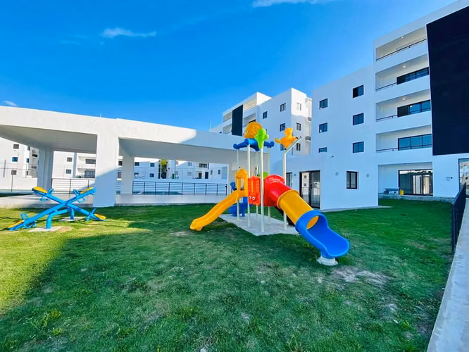 Apartamento Primer Nivel con Patio en Venta, Av. Hispanoamericana, Santiago - Imagen 12