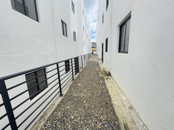 Apartamento Primer Nivel con Patio en Venta, Av. Hispanoamericana, Santiago - Imagen 10
