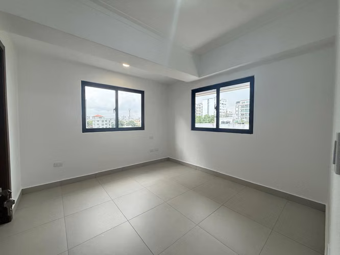 Vendo un apartamento en Evaristo Morales  - Imagen 4