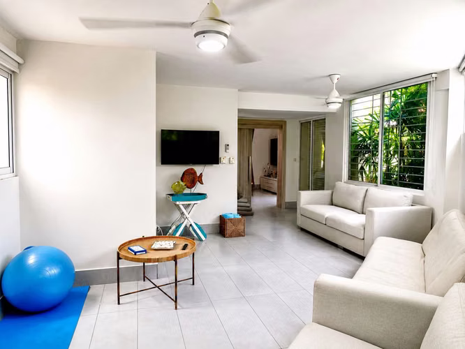 Villa Amueblada con Piscina y Jacuzzi Privado y segunda linea de Playa en Juan Dolio RD - Imagen 15