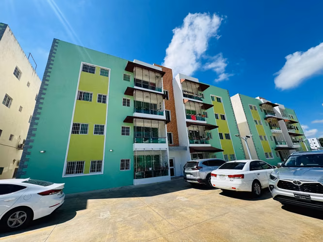 Se alquila un apartamento residencial con piscina Licey al medio  - Imagen 2