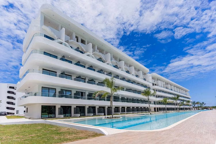 Apartamento swim up en Bávaro - Imagen 3