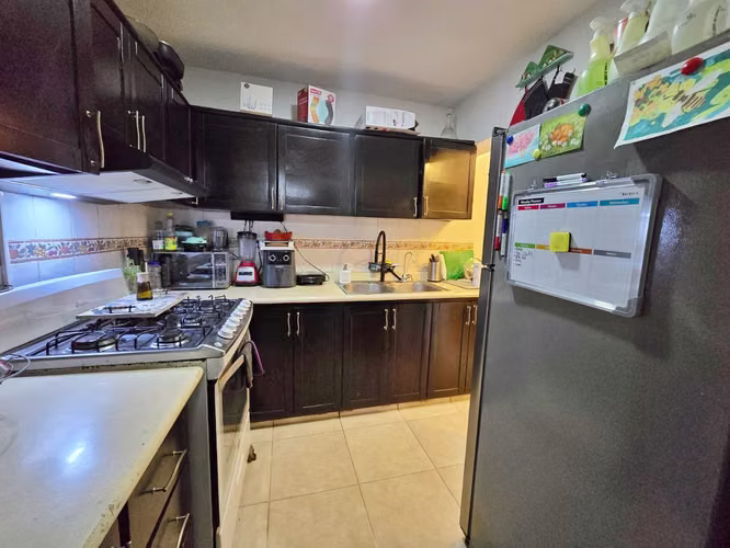 Apartamento 3er nivel en Arroyo Hondo proximo al Nacional y jardin botanico - Imagen 8