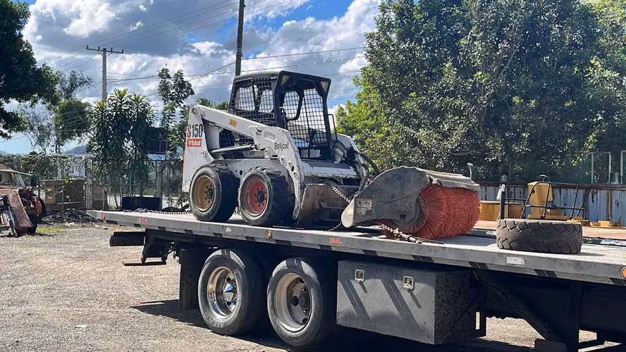 Máquina para Colocación de Asfalto en Alquiler