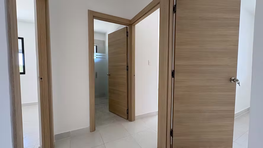 Estrena Tu apartamento en Ciudad Juan Boch con area de techo propia. 3 Habitaciones. RD$5,100,000 - Imagen 12