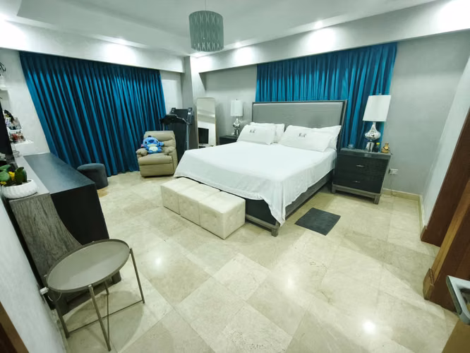 Apartamento de 4 habitaciones con terraza privada en Naco, cerca de las avenidas principales en una torre familiar. - Imagen 6