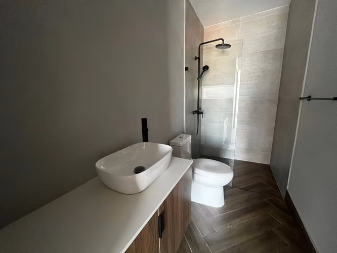 Apartamento en VENTA en Piantni de UNA Habitación con Linea Blanca Completa - Imagen 11