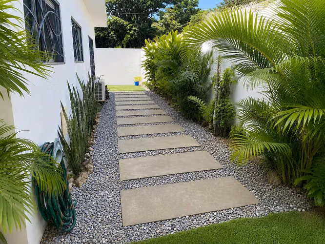 Villa en Venta en Playa Las Terrenas con Linea Blanca
