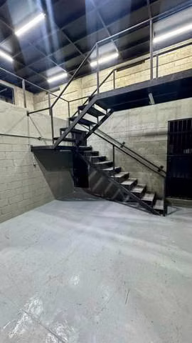 Nave de 3 niveles en Santo domingo Oeste US$1,750 - Imagen 3