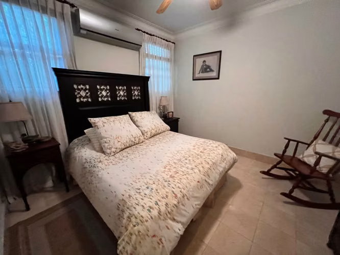 En Venta y Alquiler Hermosa Casa en los Cacicazgos 4Hab
