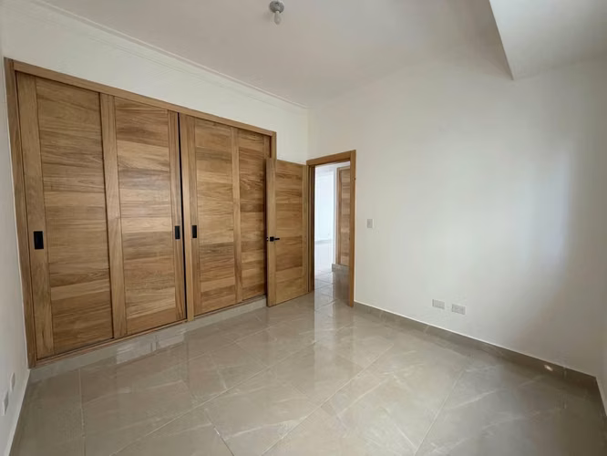 APARTAMENO EN VENTA| 3 HABITACIONES | RENACIMIENTO - Imagen 5