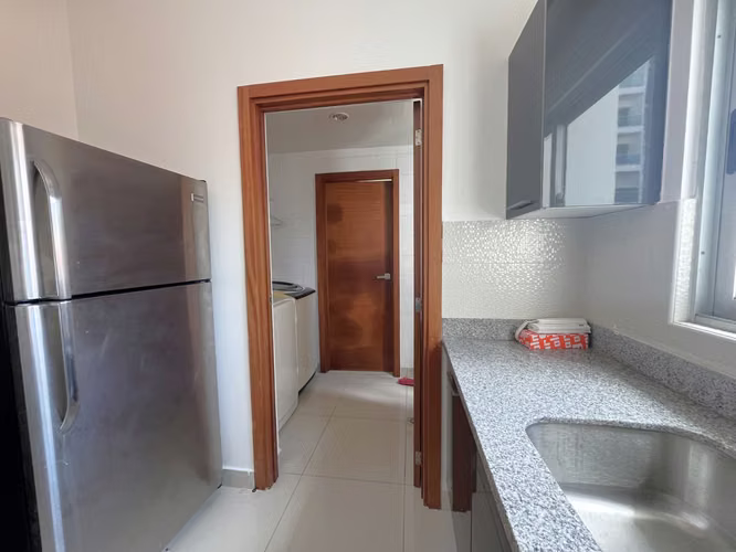Apartamento en Alquiler en Piantini de DOS Habitaciones con Línea Blanca - Imagen 8