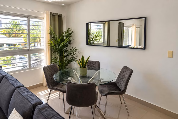 Apartamento en alquiler amueblado de 3 habitaciones cerca de Av. Los Próceres - Imagen 4