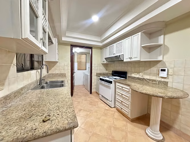 APARTAMENTO CON LINEA BLANCA - Imagen 2