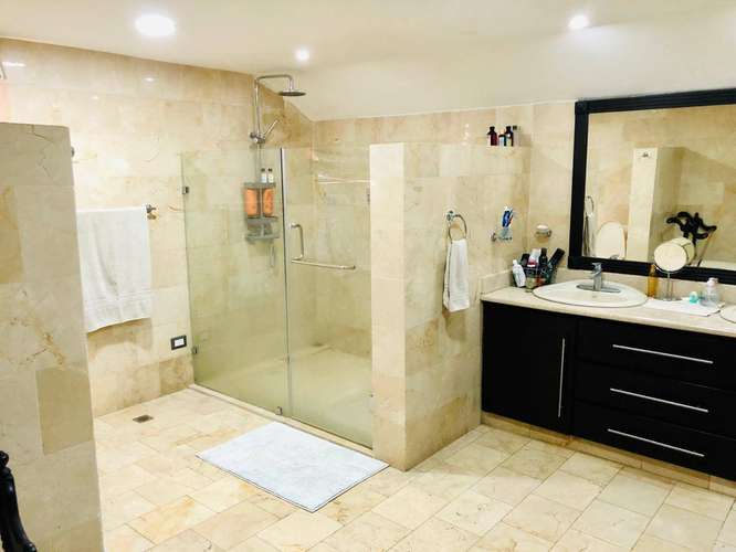 Amplio Penthouse en Venta de 3 Habitaciones en Arroyo Hondo - Imagen 6