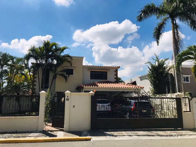 Casa en venta en Cuesta Hermosa III - Imagen 2