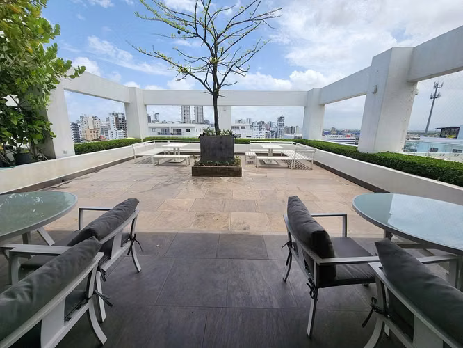 Apartamento en alquiler de 2 habitaciones con Linea Blanca en Naco - Imagen 18