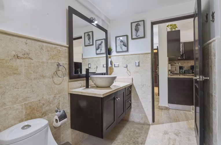 Hermoso apartamento de 95 m², amueblado, 2 hab. y 2 baños en Sosúa. 2 piscinas, seguridad 24/7. ¡5 minutos de la playa!