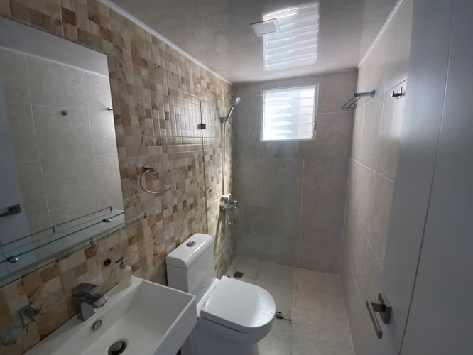Apartamento en Venta en la Autopista san Isidro,Residencial las Cayenas , de 3 Habitaciones, 3er nivel , 96.25Mt2  - Imagen 4