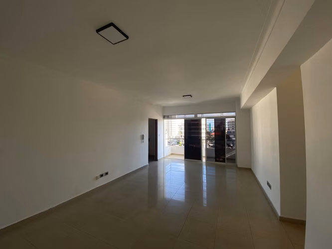 Apartamento en Venta en el sector Evaristo Morales , 3 Habitaciones, 2 Parqueos , 124.5 Mt2, próximo a la 27 de febrero  - Imagen 8