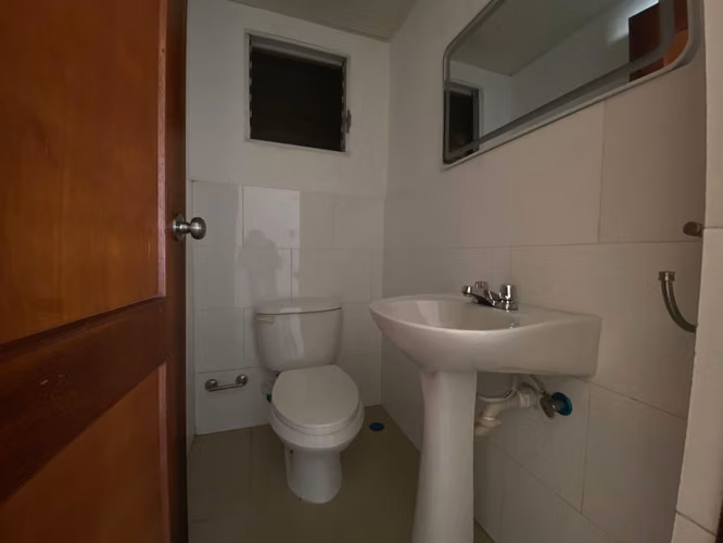 Apartamento en Venta en el sector Evaristo Morales , 3 Habitaciones, 2 Parqueos , 124.5 Mt2, próximo a la 27 de febrero  - Imagen 3