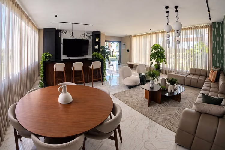 Apartamento amueblado en alquiler en Bella Vista con piscina y vista al mar - Imagen 2