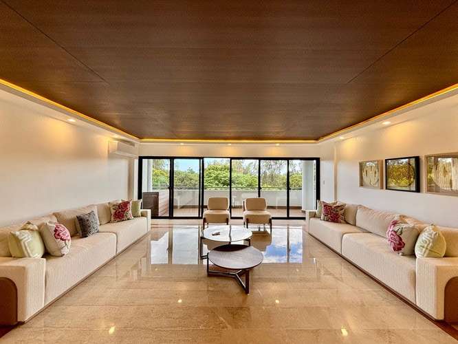 Apartamento recién remodelado ubicado en torre clásica muy bien cuidada en la Ave. Anacaona - Imagen 5