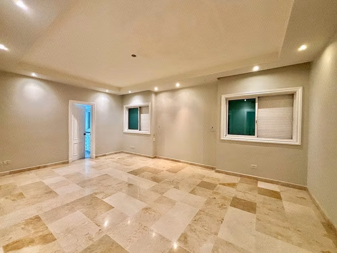Apartamento en Alquiler con Línea Blanca Bello apartamento de 360M2 ubicado en torre exclusiva en Piantini.  - Imagen 15