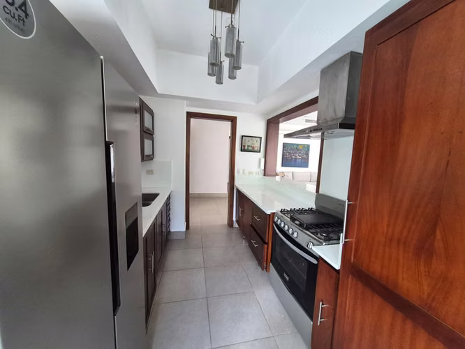 Apartamento en alquiler Piantini, 2 hab amueblado - Imagen 10