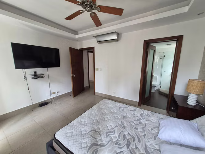 Apartamento en alquiler Piantini, 2 hab amueblado - Imagen 14