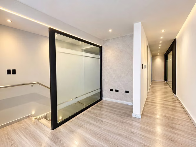 ALQUILER | LOCAL COMERCIAL DE 2 NIVELES | BELLA VISTA   - Imagen 4