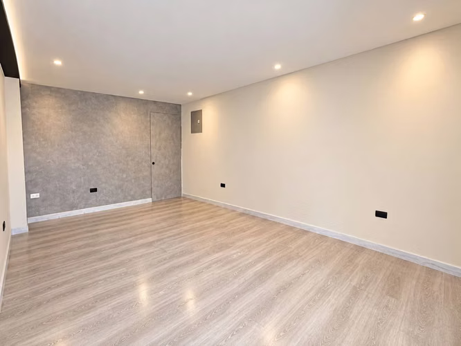 ALQUILER | LOCAL COMERCIAL DE 2 NIVELES | BELLA VISTA   - Imagen 11