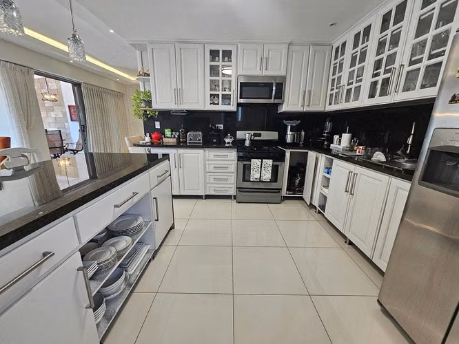Apartamento en venta en Los Cacicazgos  Ubicado en una calle tranquila y residencial, dentro de una torre construida en  - Imagen 6