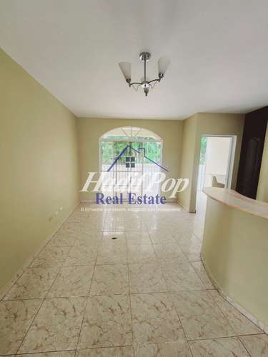  Espacioso Apartamento  en 2do nivel