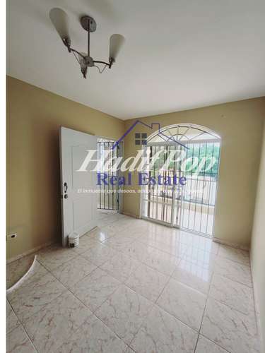  Espacioso Apartamento  en 2do nivel