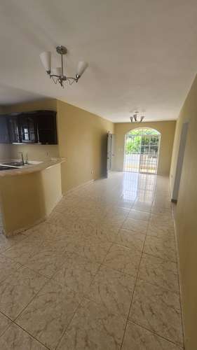  Espacioso Apartamento  en 2do nivel