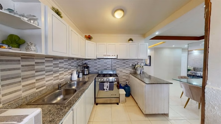 Vendo hermoso Apartamento 4to Piso, Santo Domingo Oeste, 3 Habitaciones - Imagen 3