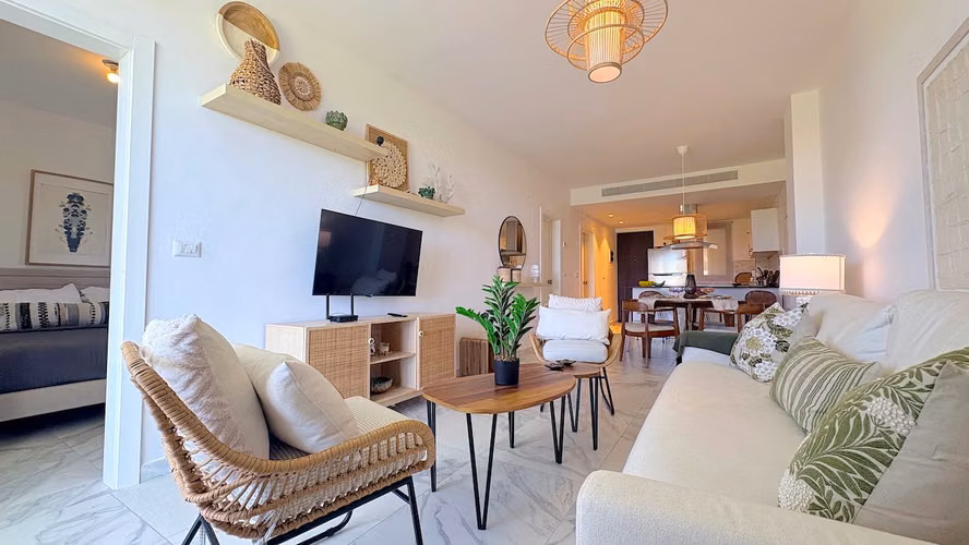 APARTAMENTO AMUEBLADO EN VENTA – CANA ROCK, PUNTA CANA | FREENTE AL CAMPO DE GOLF - Imagen 3
