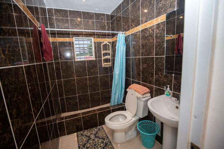 Casa en venta negociable y alquiler el limón samana  - Imagen 13