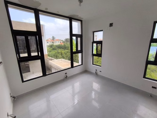 Casa en Venta en Prado Oriental, Residencial Cerrado - 3 Niveles con Rooftop - Imagen 14