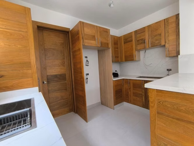 Casa en Venta en Prado Oriental, Residencial Cerrado - 3 Niveles con Rooftop - Imagen 5