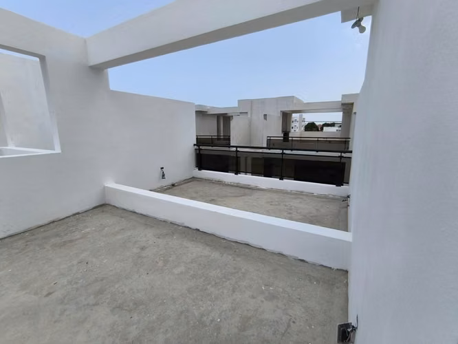 Casa en Venta en Prado Oriental, Residencial Cerrado - 3 Niveles con Rooftop - Imagen 11