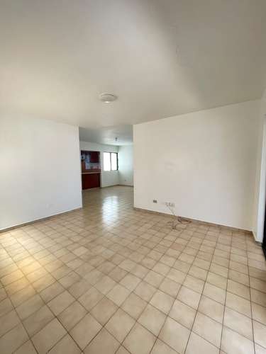 Alquiler de apartamento de 2 habitaciones en bella vista. A solo una calle de Downtowm mall