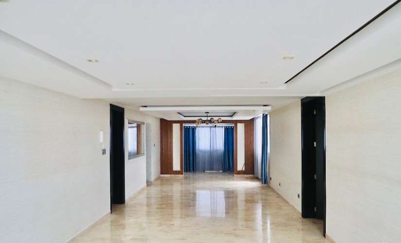 Apartamento en renta de 3 habitaciones en La Julia - Imagen 2
