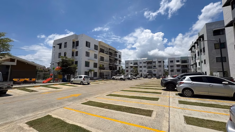Venta de apartamento a estrenar en Ciudad Juan Bosch con área de techo propio.  A solo paso de la Avenida Ecológica Prof - Imagen 18