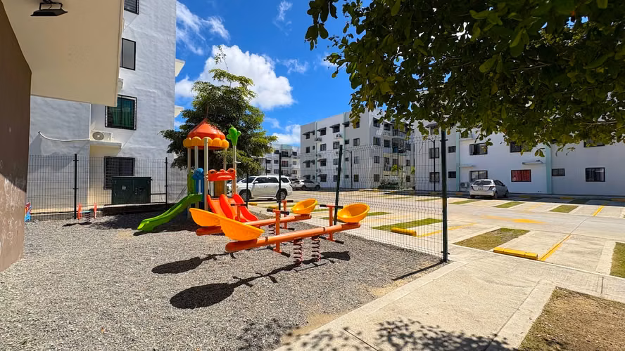 Venta de apartamento a estrenar en Ciudad Juan Bosch con área de techo propio.  A solo paso de la Avenida Ecológica Prof - Imagen 17