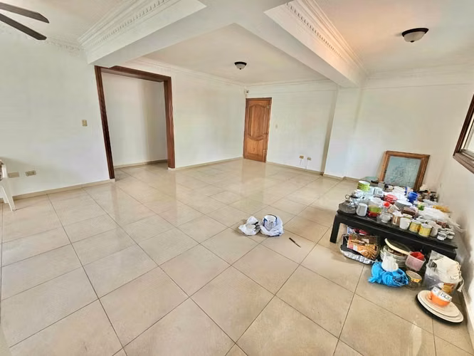 Apartamento de 3 Habitaciones y 187 m² en Evaristo Morales | - Imagen 8