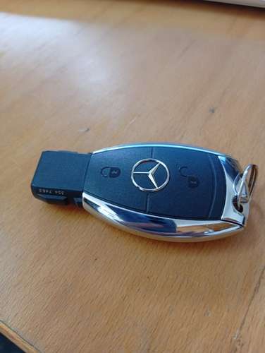 Llave repuesto nueva de mercedes benz aprox. año 2009